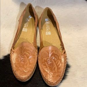 Huarache Tooled Leather Sandal/Flats - Handmade